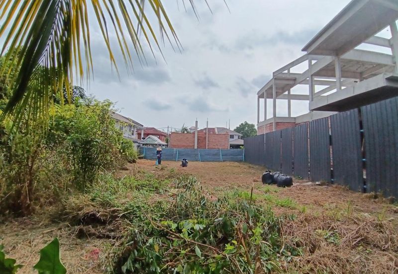 Taman Seroja, Bandar Baru Salak Tinggi