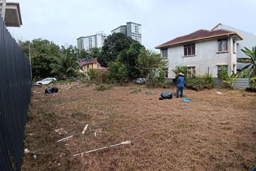 Taman Seroja, Bandar Baru Salak Tinggi
