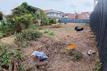 Taman Seroja, Bandar Baru Salak Tinggi