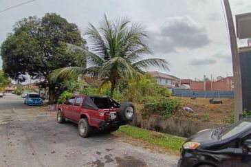 Taman Seroja, Bandar Baru Salak Tinggi
