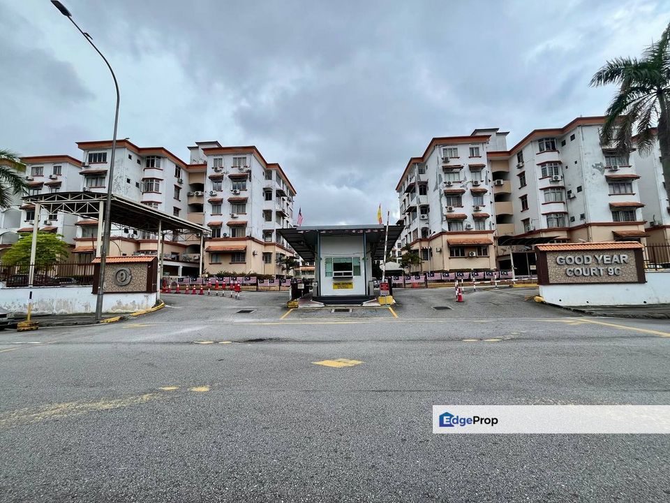 FOR SALE : Subang Perdana Goodyear Court 9C, Persiaran Mulia USJ 14 Subang Jaya. Near school, masjid and LRT - Asking Price : RM285,000 (Nego), Selangor, USJ