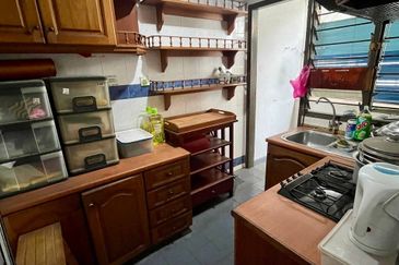 Subang Perdana Goodyear Court 9