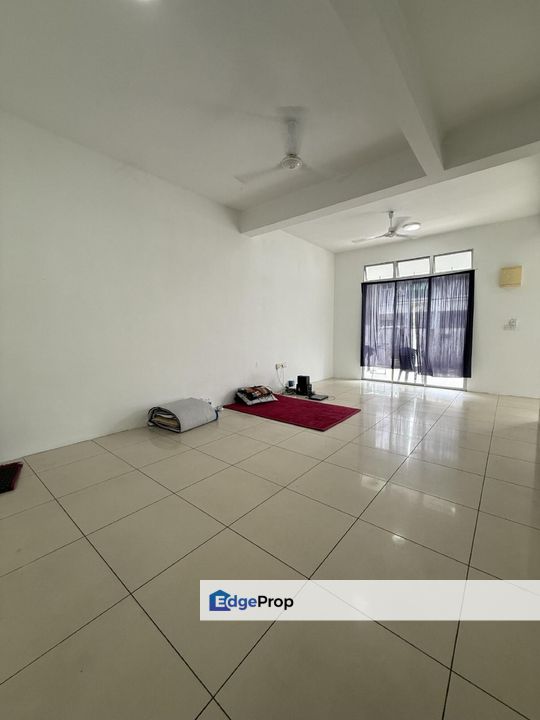 WTS / FOR SALE :  2 Storey Terrace House Intermediate Banting, Selangor, Selangor, Banting