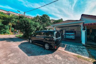 Bolton Industrial Park