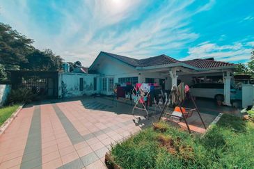 Bolton Industrial Park