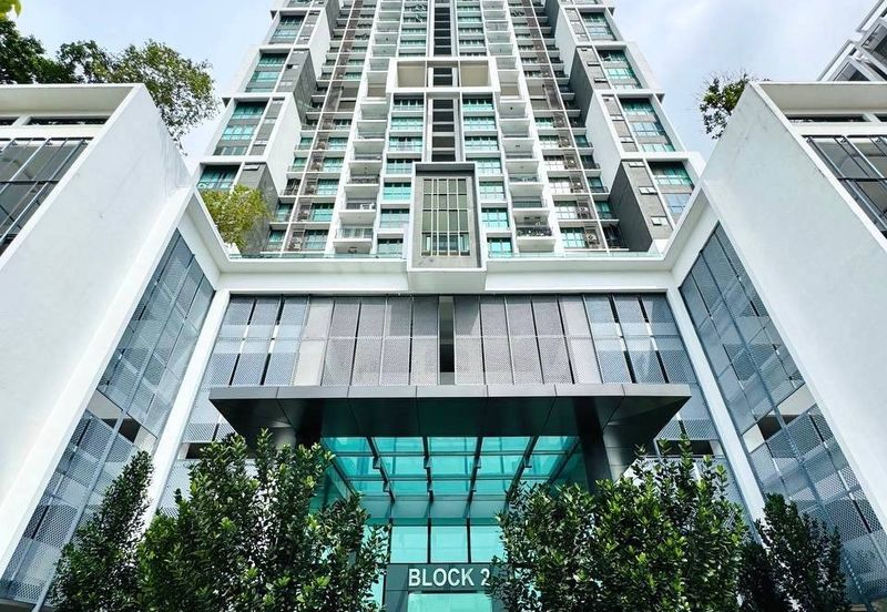 Lake Point Residence