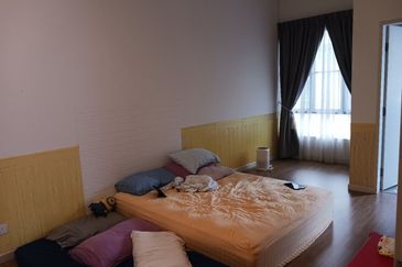 Parkfield Residences, Tropicana Heights