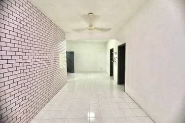 Putra Indah Apartment, Taman Pinggiran Putra