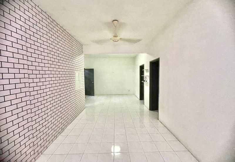 Putra Indah Apartment, Taman Pinggiran Putra