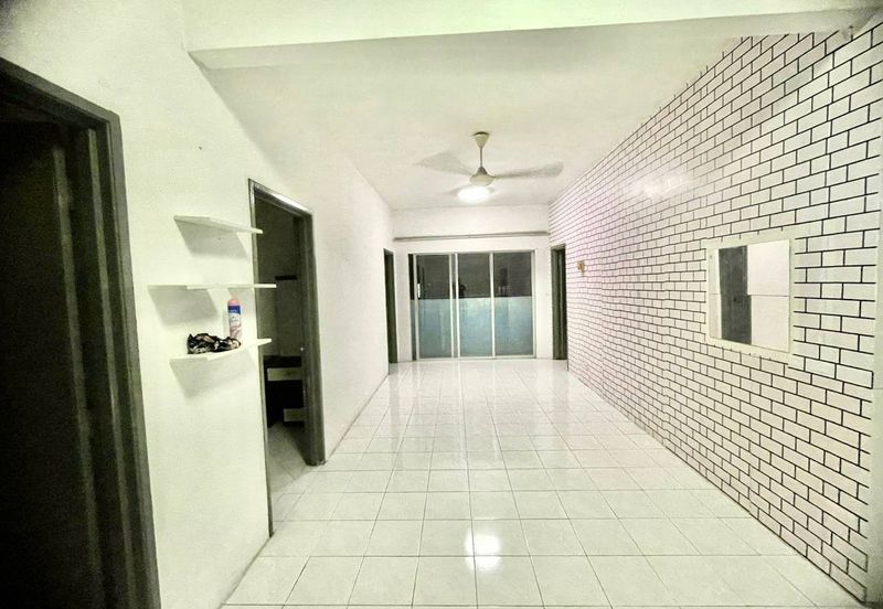 Putra Indah Apartment, Taman Pinggiran Putra