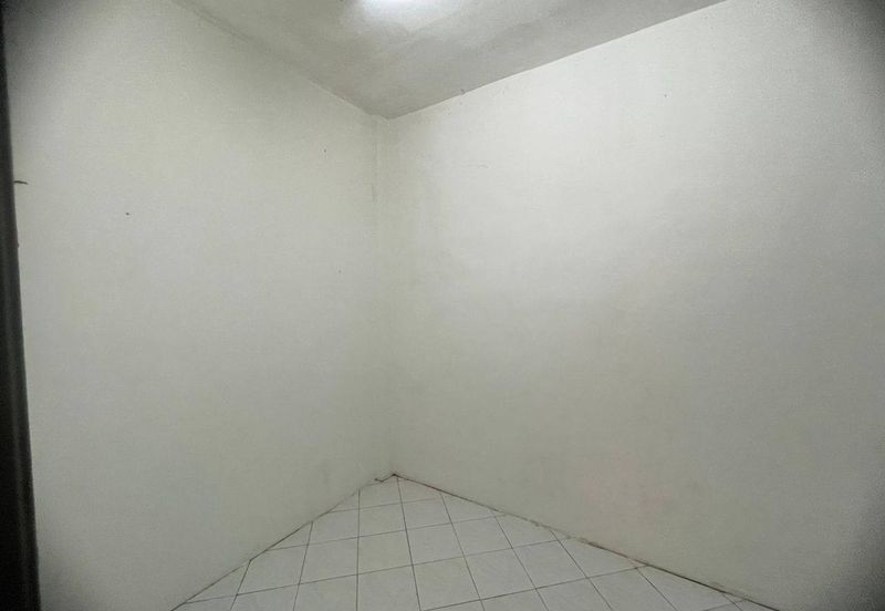 Putra Indah Apartment, Taman Pinggiran Putra