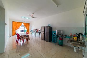 Puncak Hijauan (Hijauan Heights)