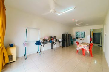 Puncak Hijauan (Hijauan Heights)