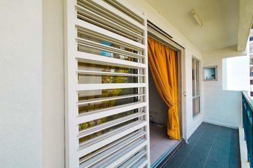 Puncak Hijauan (Hijauan Heights)