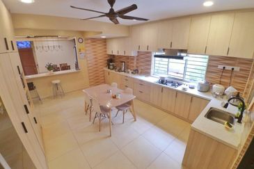 Taman Tasik Semenyih (Lake Residence)