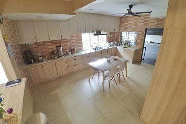 Taman Tasik Semenyih (Lake Residence)