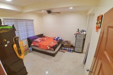 Taman Tasik Semenyih (Lake Residence)