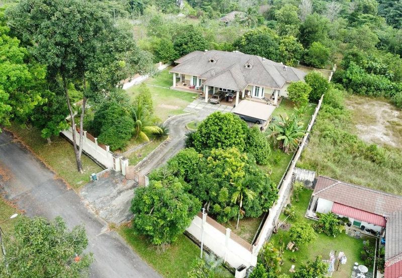 Kelab Golf Bukit Beruntung