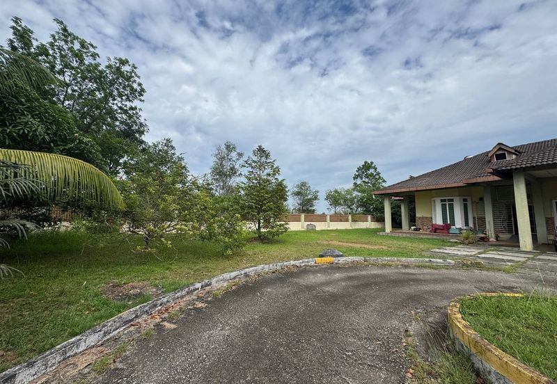 Kelab Golf Bukit Beruntung