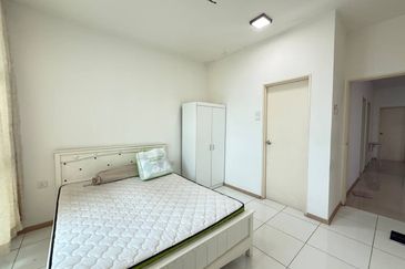 Vista Alam Serviced Apartment