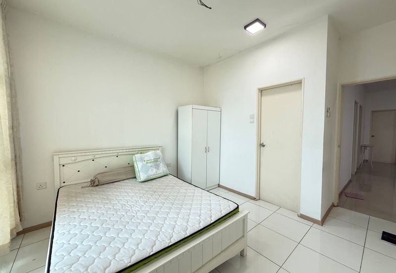 Vista Alam Serviced Apartment