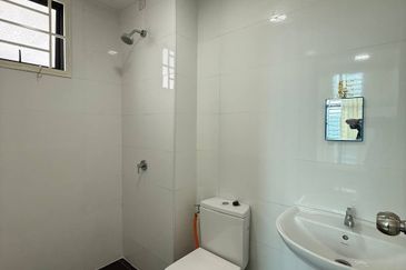 Vista Alam Serviced Apartment