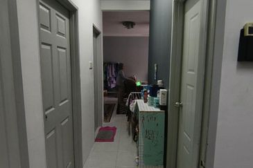 Angsana Apartment @ Taman Raintree