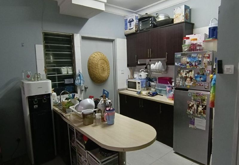 Angsana Apartment @ Taman Raintree