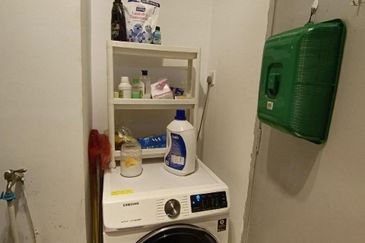 Angsana Apartment @ Taman Raintree