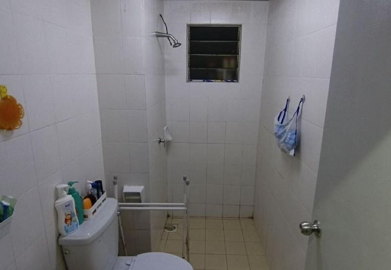 Angsana Apartment @ Taman Raintree