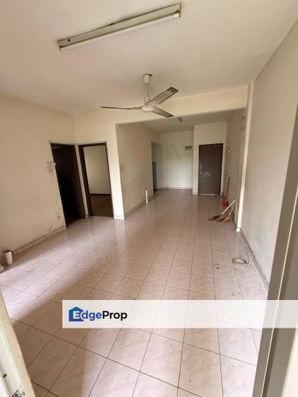 FOR SALE : Apartment Orkid @ Bandar Pinggiran Subang Seksyen u5   Asking Price: RM250,000 (Slightly Nego), Selangor, Subang
