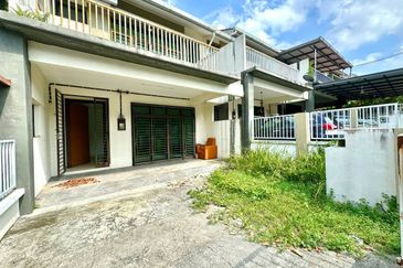 Taman Mawar, Bandar Baru Salak Tinggi