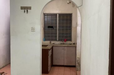 Rumah Pangsa Impian, Bandar Saujana Putra