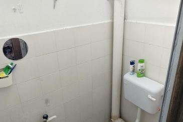 Anggerik Apartment, Seri Kembangan