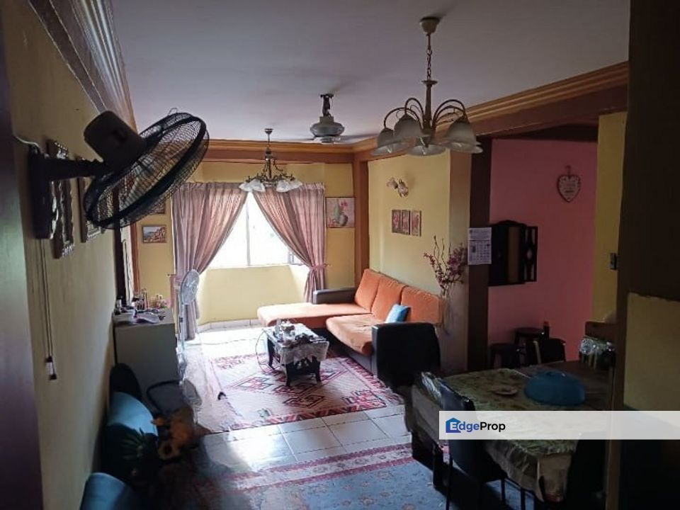 FOR SALE : APARTMENT FLORA, TAMAN IMPIAN EHSAN, BALAKONG FOR SALE Price: rm210,000.00 (Nett) (Require 10% downpayment), Selangor, Balakong