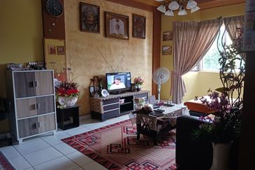 Apartment Flora, Taman Impian Ehsan