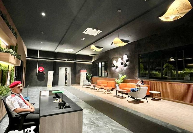 The Hipster @ Taman Desa