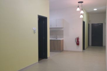 PR1MA Lakefront Homes