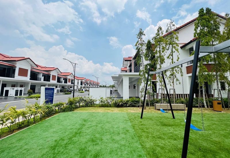 Reef Of Tropics, Setia Eco Glades