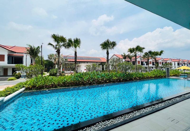 Reef Of Tropics, Setia Eco Glades