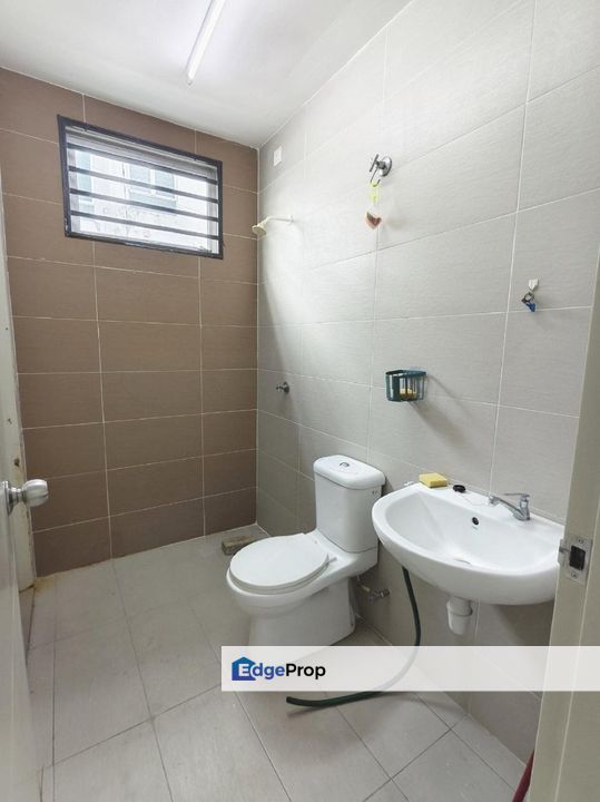 FOR SALE : Double Storey Taman Hijayu 1B,  Bandar Sri Sendayan || Asking Price : 480,000, Negeri Sembilan, Siliau