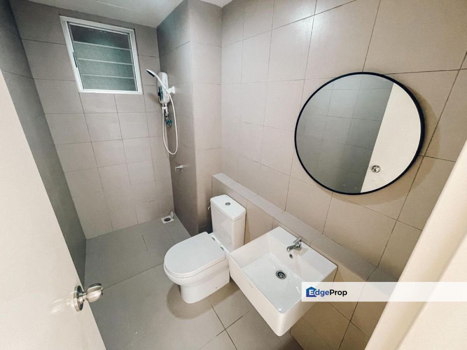 WTL / FOR RENTAL :  FOR RENT: Lakefront Homes Tower (CORNER), Furnished Unit., Selangor, Cyberjaya