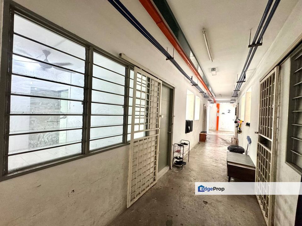 FOR SALE : Pangsapuri Putra, Taman Putra Prima, Puchong || ASKING PRICE : RM189,000, Selangor, Puchong South