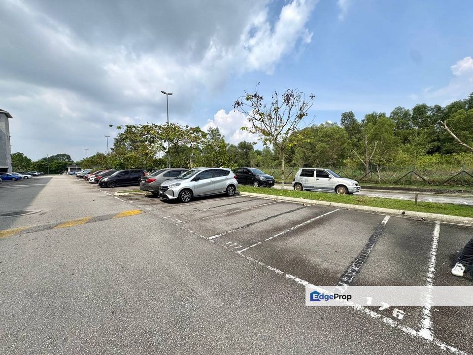 FOR SALE : Pangsapuri Putra, Taman Putra Prima, Puchong || ASKING PRICE : RM189,000, Selangor, Puchong South