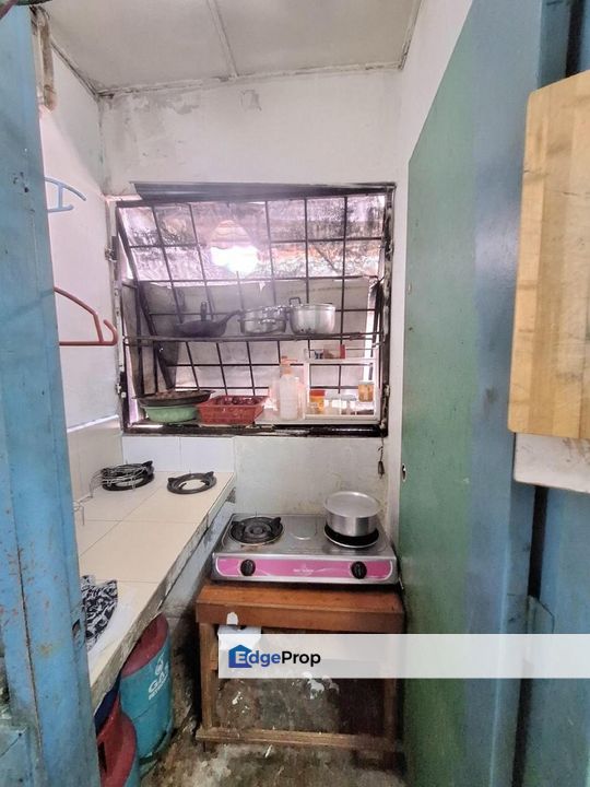 WTS / FOR SALE :  [5 MIN WALKING TO HOSPITAL AMPANG]Shop Apartment Pandan Mewah Ampang || Asking Price : RM 135,000, Selangor, Ampang