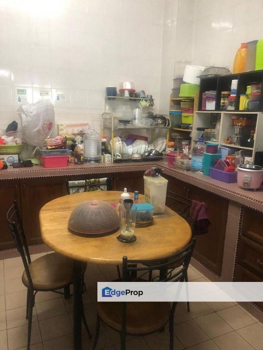 WTS / FOR SALE :  DOUBLE STOREY, JALAN RAJA ABDULLAH DUA, SEKYEN 9, SHAH ALAM || Asking Price : RM 750,000, Selangor, Shah Alam