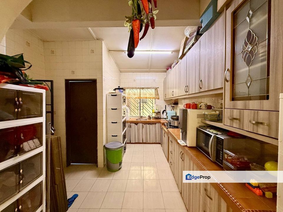 FOR SALE :  Double Storey Terrace, Taman Medan Baru, Petaling Jaya  Renovated & Extended || Asking Price: RM540,000 Slightly , Selangor, Petaling Jaya