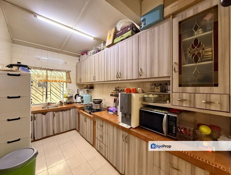 FOR SALE :  Double Storey Terrace, Taman Medan Baru, Petaling Jaya  Renovated & Extended || Asking Price: RM540,000 Slightly , Selangor, Petaling Jaya