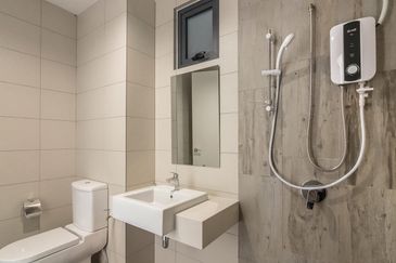 Freehold Investment Condo! Cash back up to 30k 