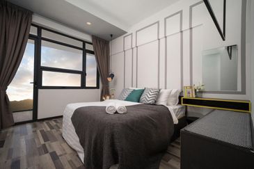 Freehold Investment Condo! Cash back up to 30k 